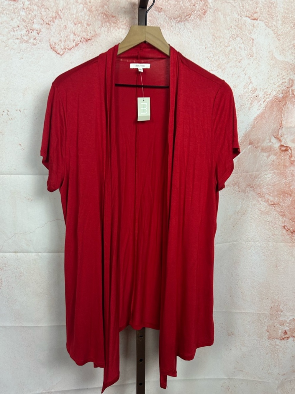 NWT MAURICES red open front top size large layering short sleeve topper
